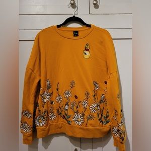Disney pooh bear yellow crew neck sweatshirt size small